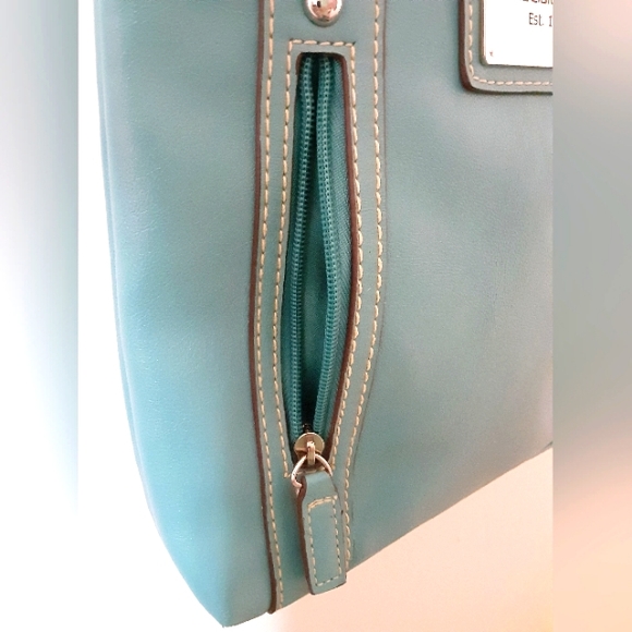 Liz Claiborne Crossbody Bag - Picture 4 of 7